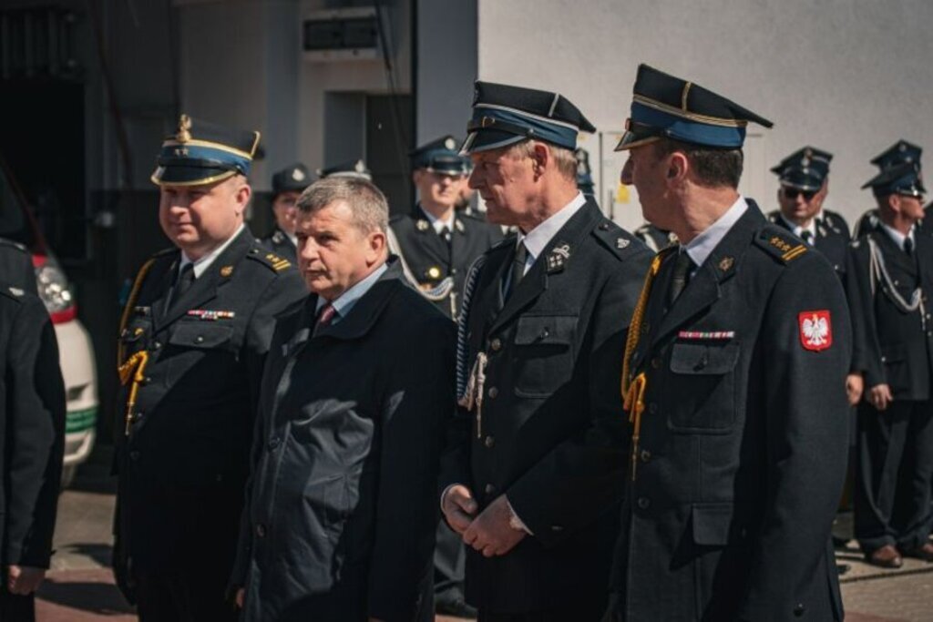 
                                                    Poświęcenie samochodu dla OSP Mętów
                                                