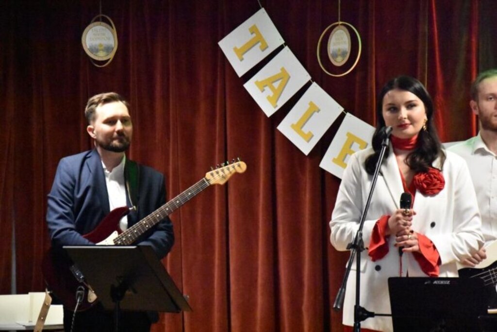 
                                                    Talent Show w Dominowie
                                                
