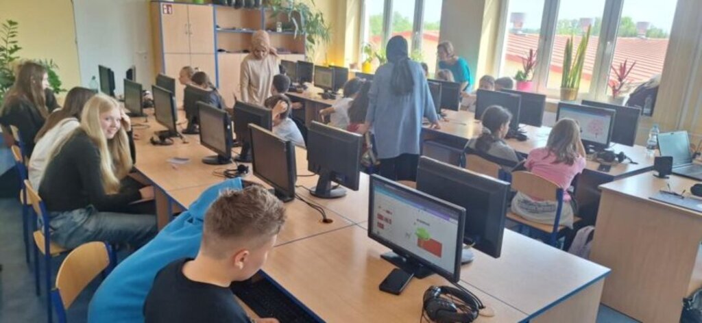 
                                                    Głusk: Troska o planetę nie zna granic (foto)
                                                