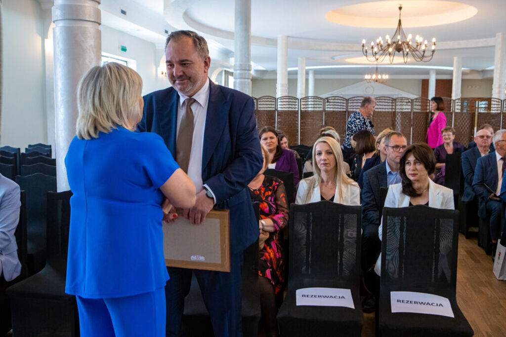
                                                    35 Lecie samorządu
                                                