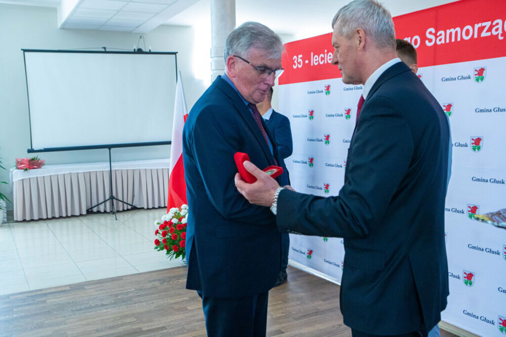 
                                                    35 Lecie samorządu
                                                