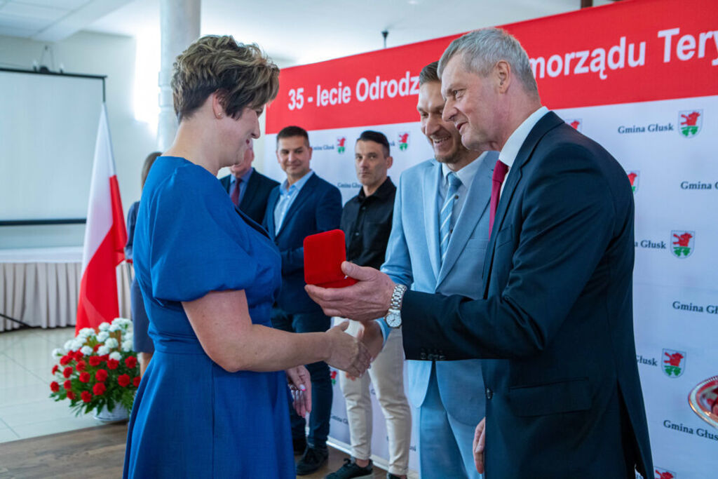 
                                                    35 Lecie samorządu
                                                