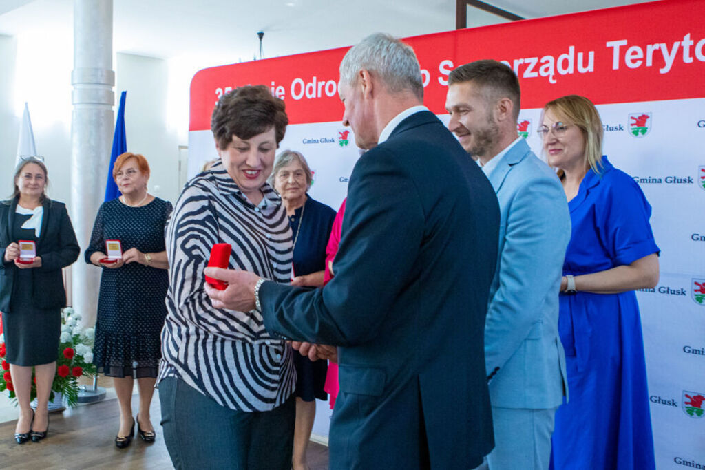 
                                                    35 Lecie samorządu
                                                