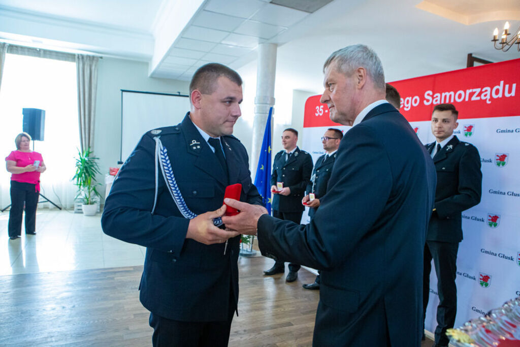 
                                                    35 Lecie samorządu
                                                