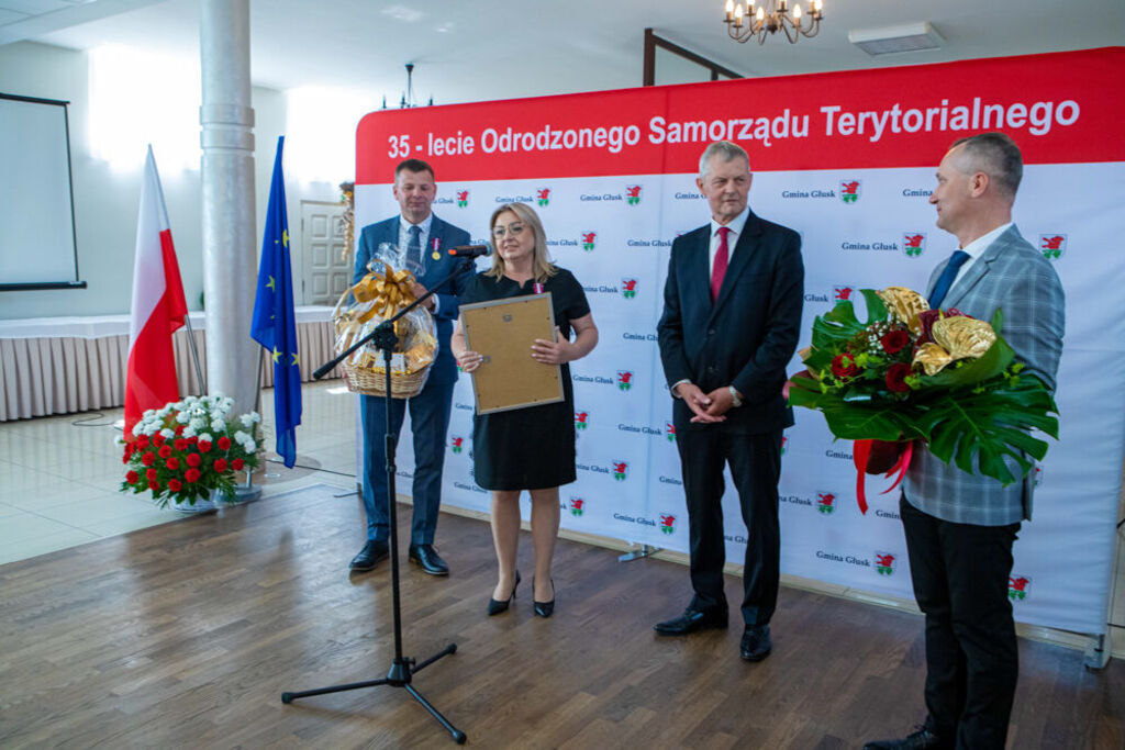 
                                                    35 Lecie samorządu
                                                