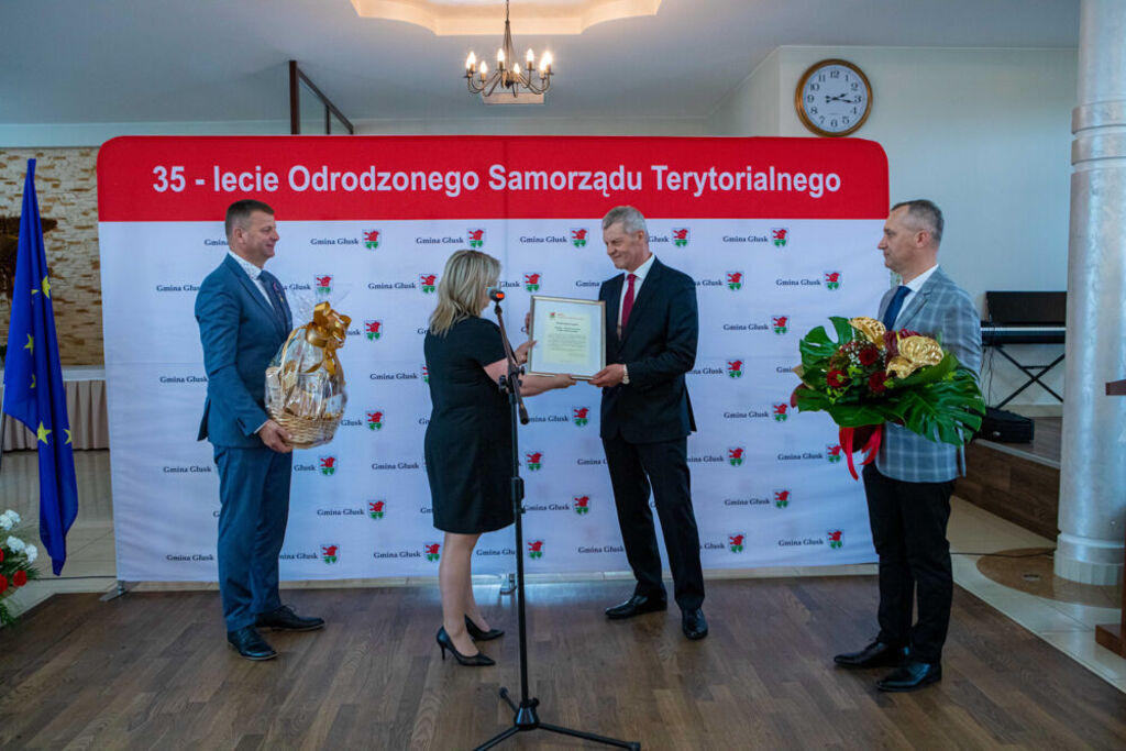 
                                                    35 Lecie samorządu
                                                