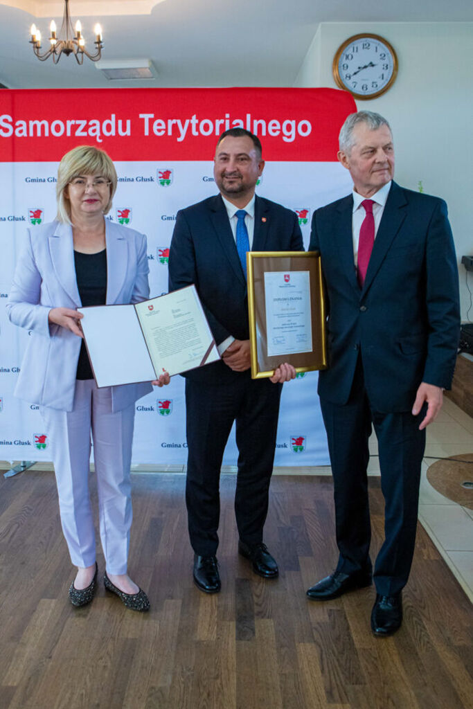 
                                                    35 Lecie samorządu
                                                