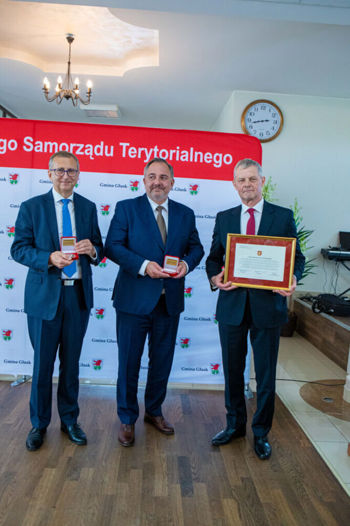 
                                                    35 Lecie samorządu
                                                