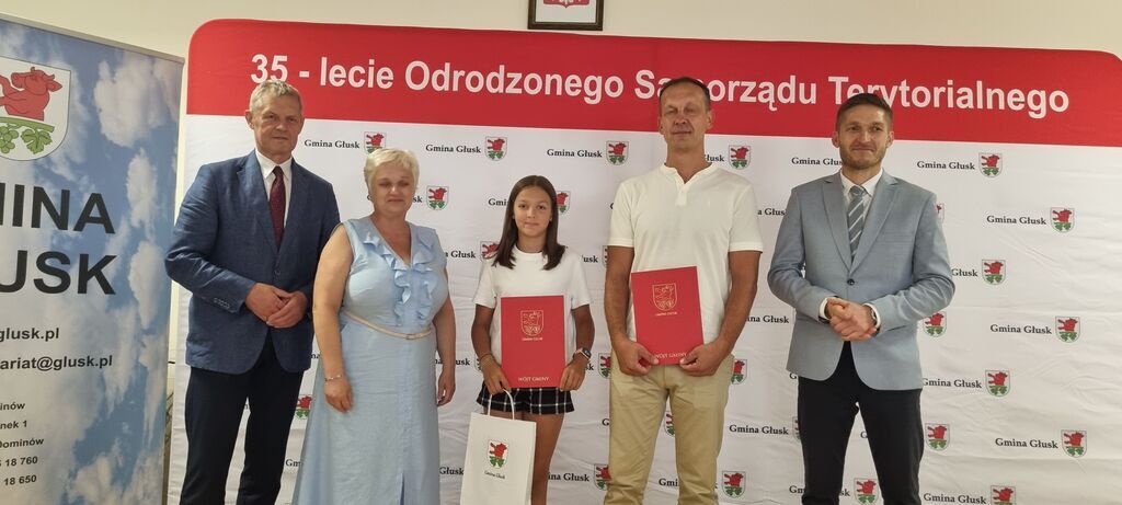 
                                                    Sesja Rady Gminy Głusk Stypendia
                                                
