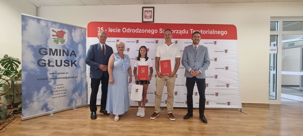 
                                                    Sesja Rady Gminy Głusk Stypendia
                                                