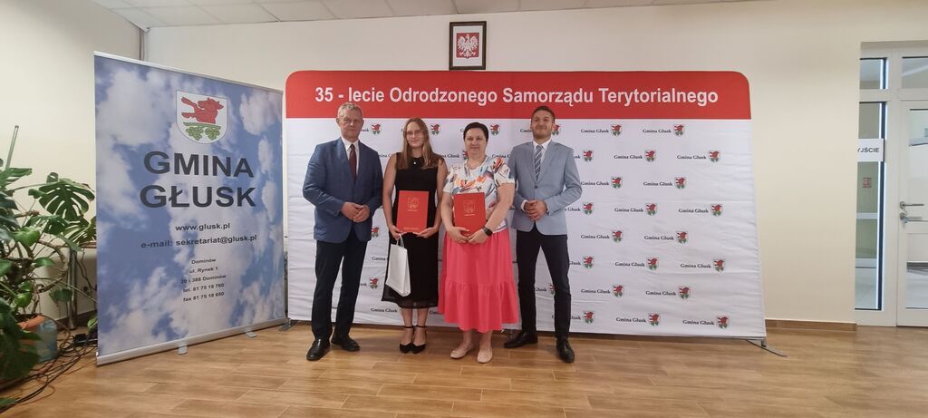 
                                                    Sesja Rady Gminy Głusk Stypendia
                                                