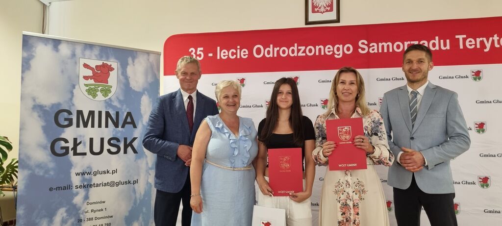 
                                                    Sesja Rady Gminy Głusk Stypendia
                                                