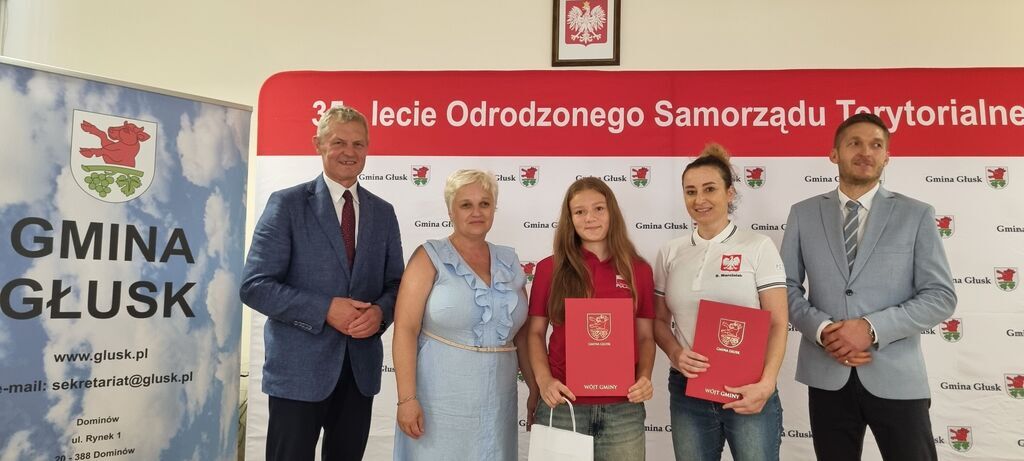
                                                    Sesja Rady Gminy Głusk Stypendia
                                                
