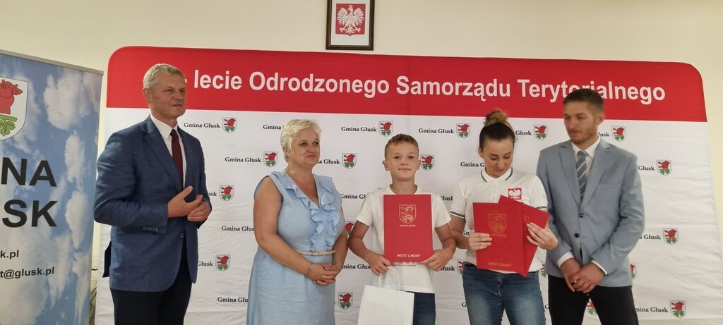 
                                                    Sesja Rady Gminy Głusk Stypendia
                                                