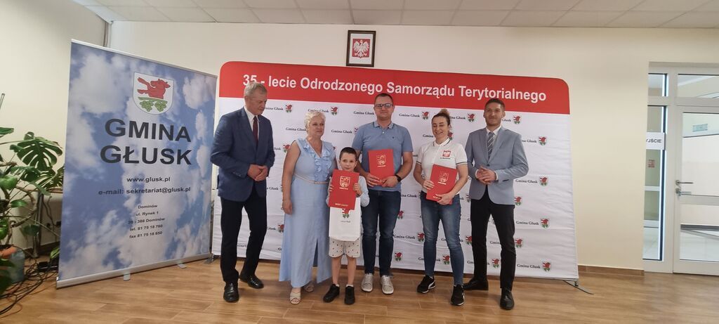 
                                                    Sesja Rady Gminy Głusk Stypendia
                                                