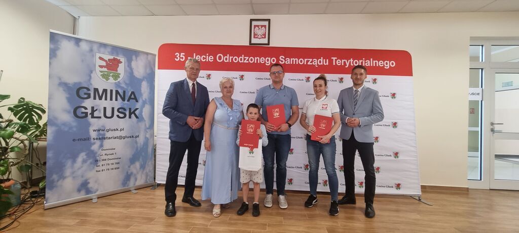 
                                                    Sesja Rady Gminy Głusk Stypendia
                                                