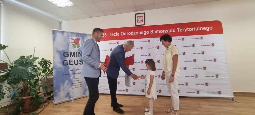 
                                                    Sesja Rady Gminy Głusk Stypendia
                                                
