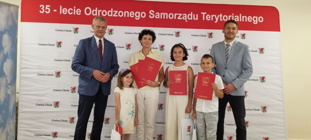 
                                                    Sesja Rady Gminy Głusk Stypendia
                                                