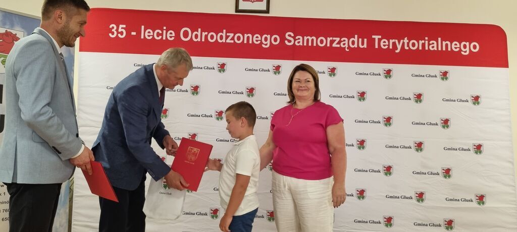 
                                                    Sesja Rady Gminy Głusk Stypendia
                                                