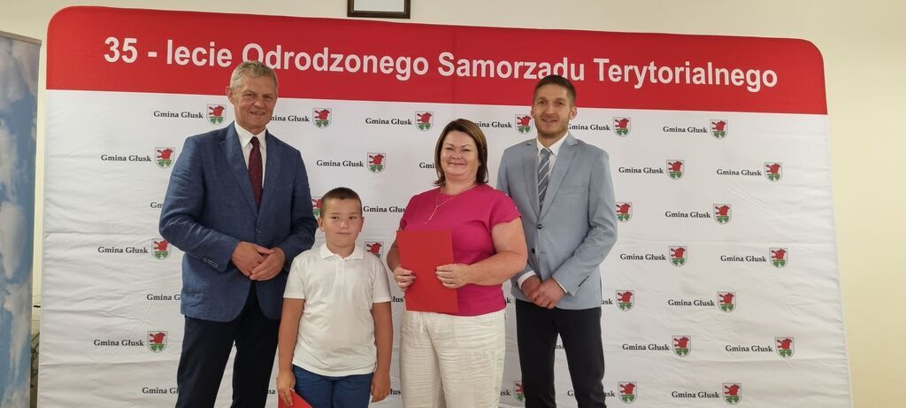 
                                                    Sesja Rady Gminy Głusk Stypendia
                                                