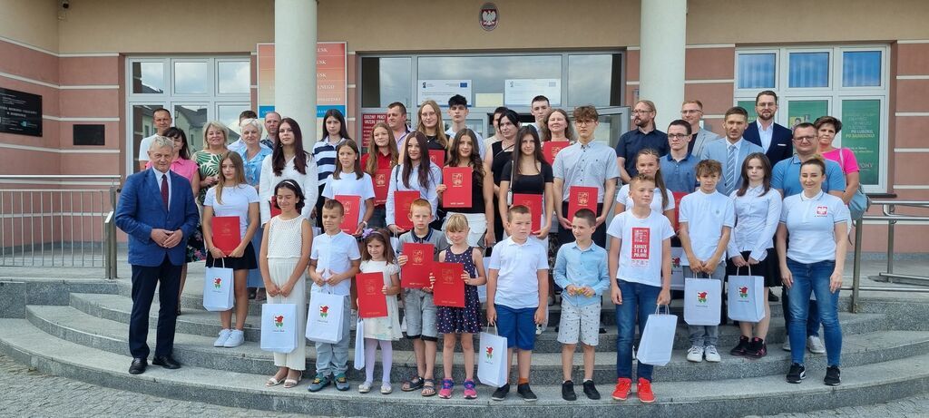 
                                                    Sesja Rady Gminy Głusk Stypendia
                                                