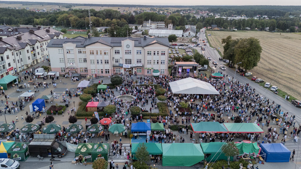 
                                                    Smart Studio Karol Niedźwiadek
                                                