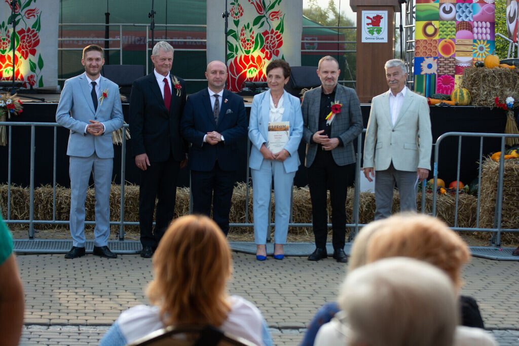 
                                                    Smart Studio Karol Niedźwiadek
                                                
