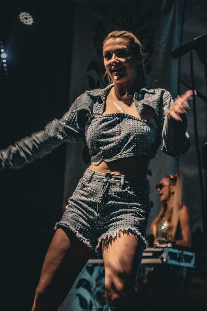 
                                                    Smart Studio Karol Niedźwiadek
                                                