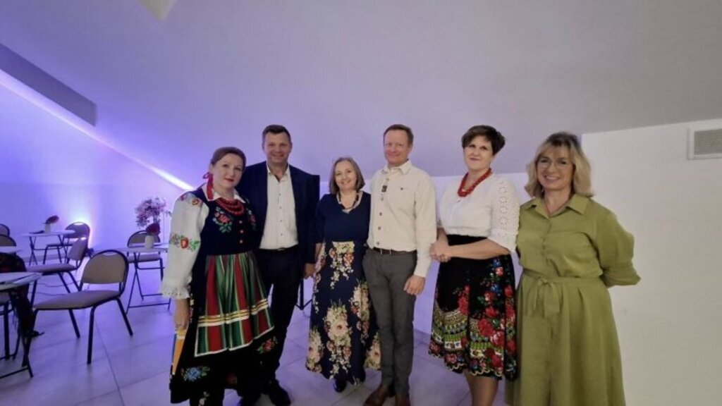 
                                                    Szlachetne zdrowie ulubuj sobie
                                                