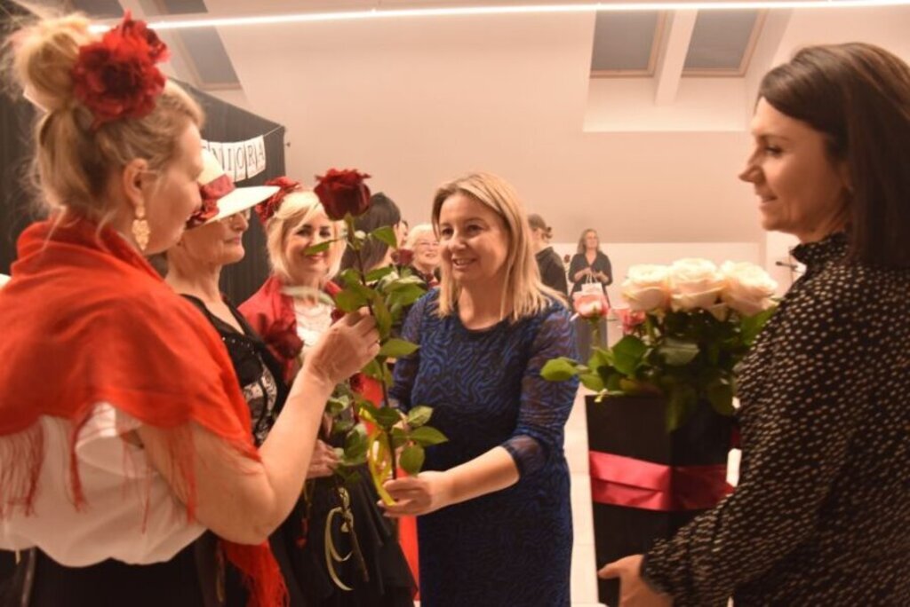 
                                                    Pierwsze święto seniorów
                                                