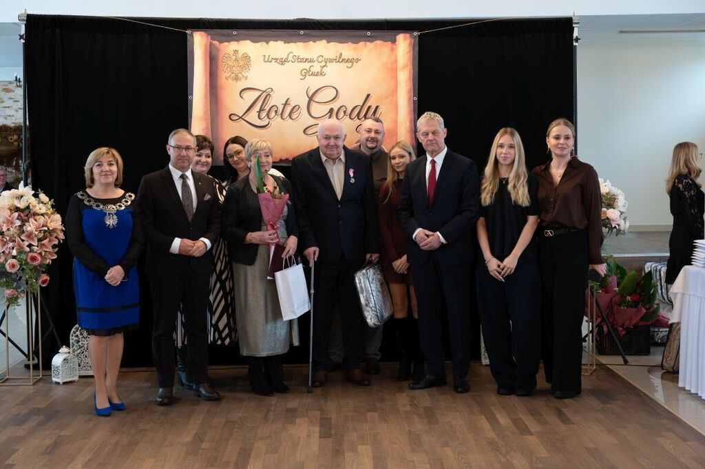 
                                                    Złote Gody
                                                