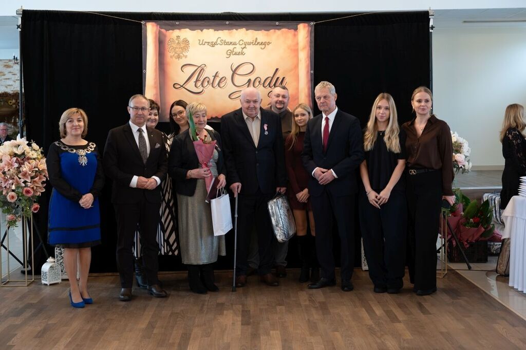 
                                                    Złote Gody
                                                
