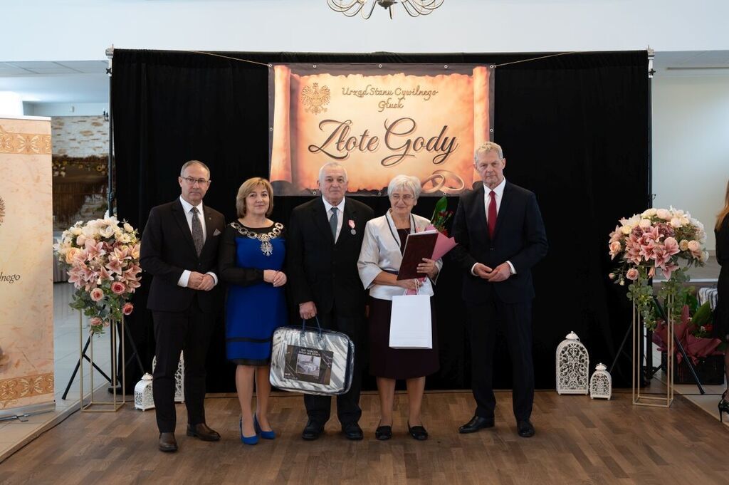 
                                                    Złote Gody
                                                