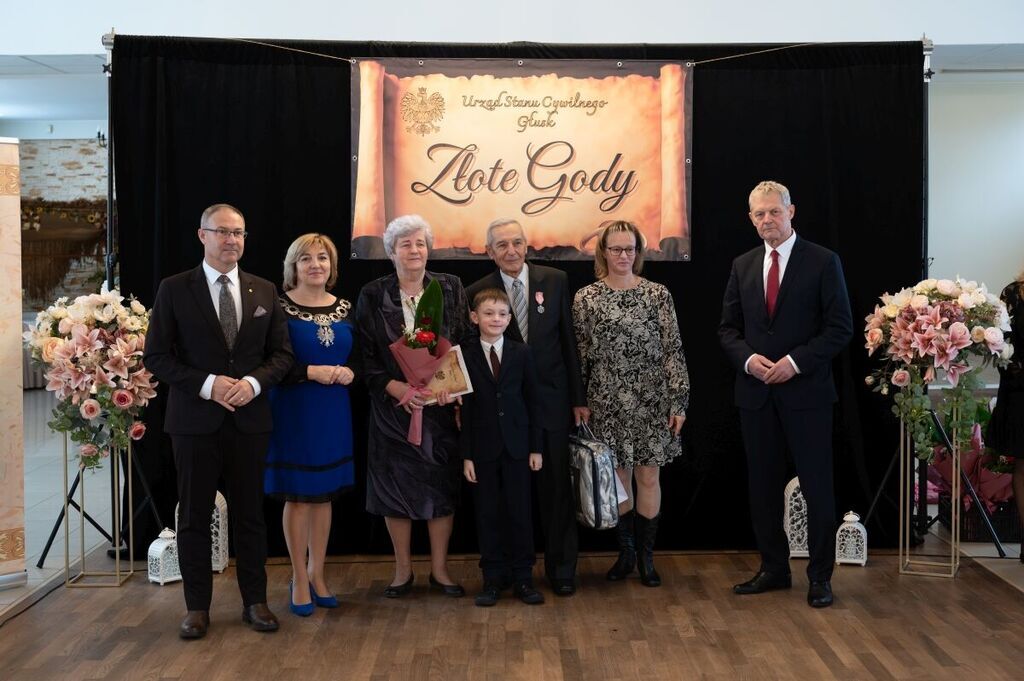 
                                                    Złote Gody
                                                