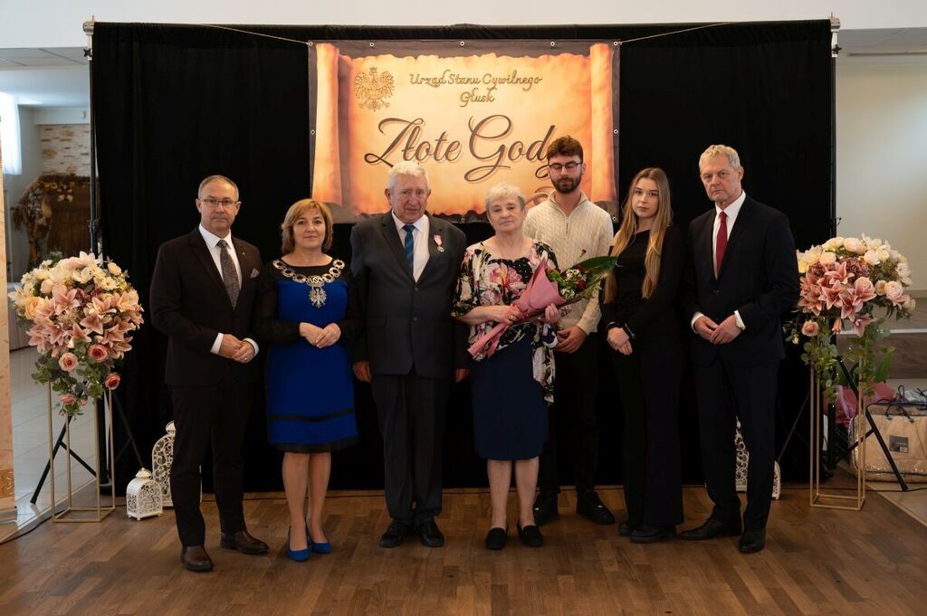 
                                                    Złote Gody
                                                