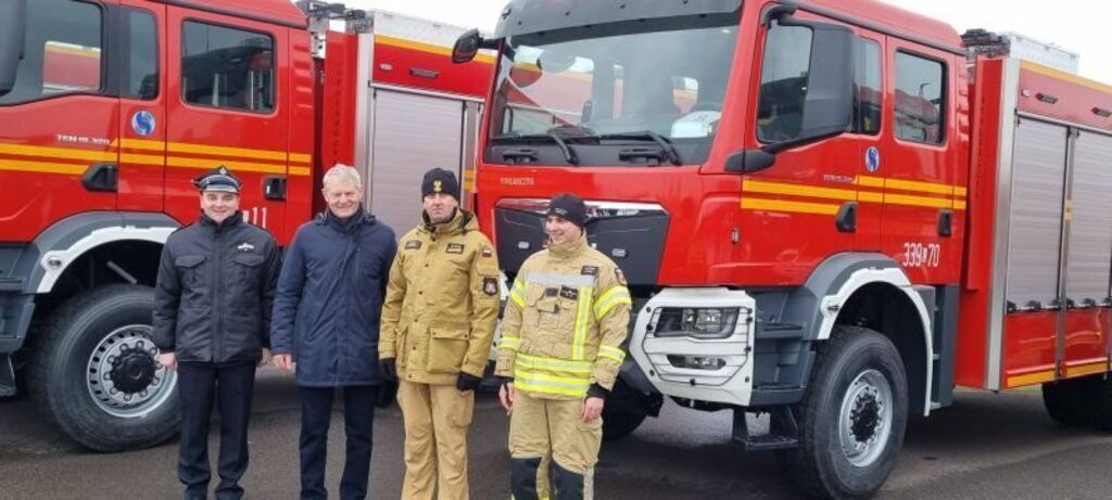 
                                                    Pierwszy taki pojazd dla strażaków w gminie
                                                