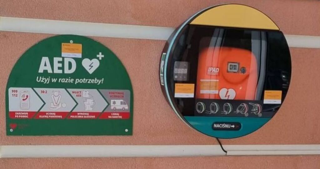 
                                                    AED w trosce o zdrowie i bezpieczeństwo
                                                