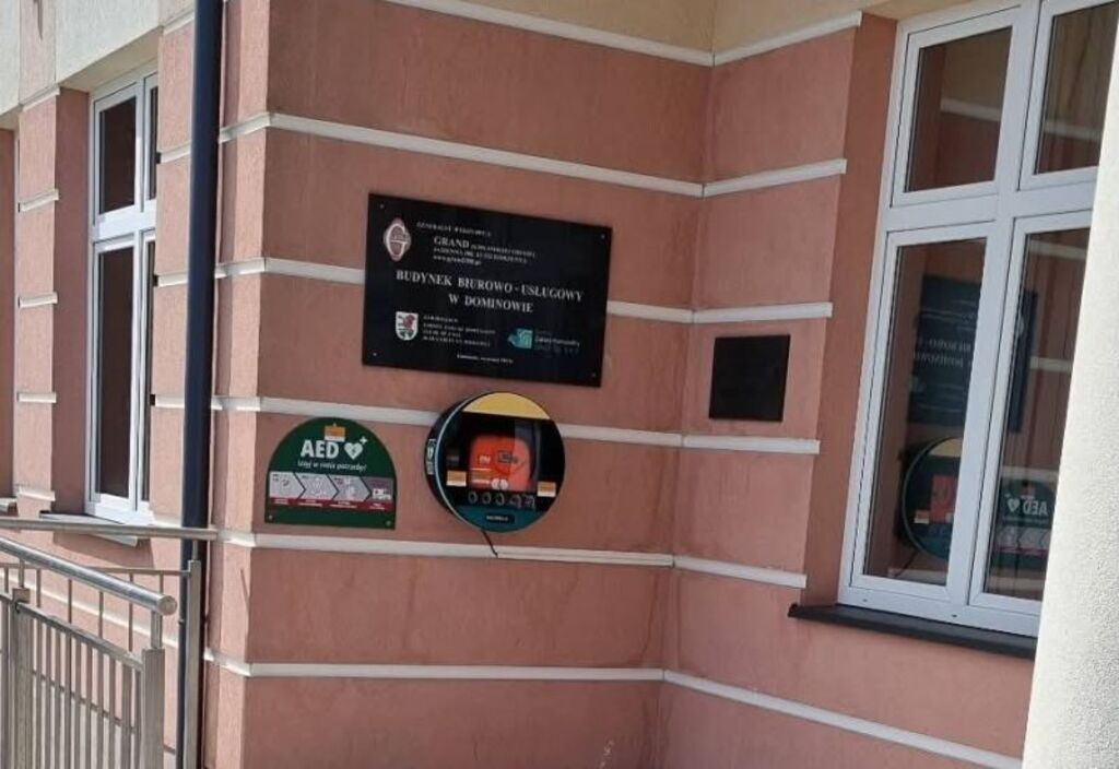 
                                                    AED w trosce o zdrowie i bezpieczeństwo
                                                
