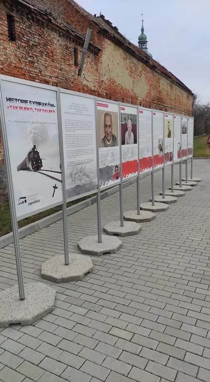Wystawa plenerowa „Historie Sybiraków – tak blisko, tak daleko”