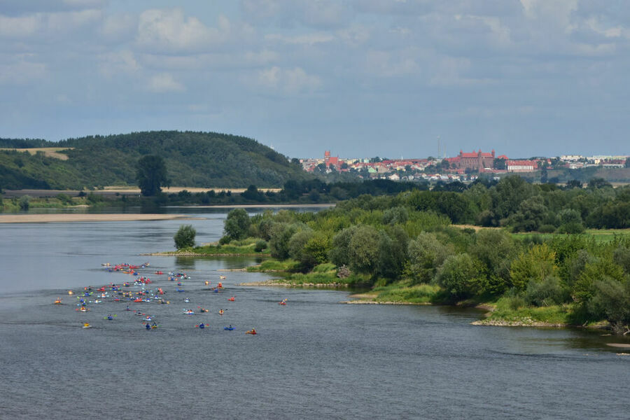 Spływ kajakowy na rzece Wiśle