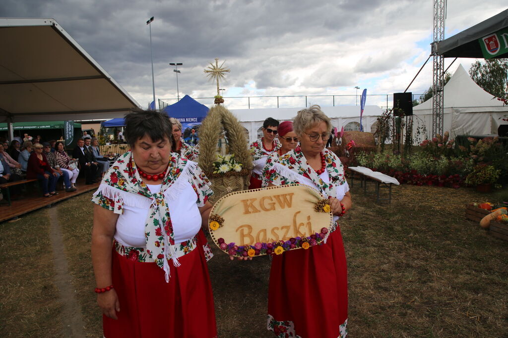 Dożynki Gminy Niemce 2025 - korowód wieńców