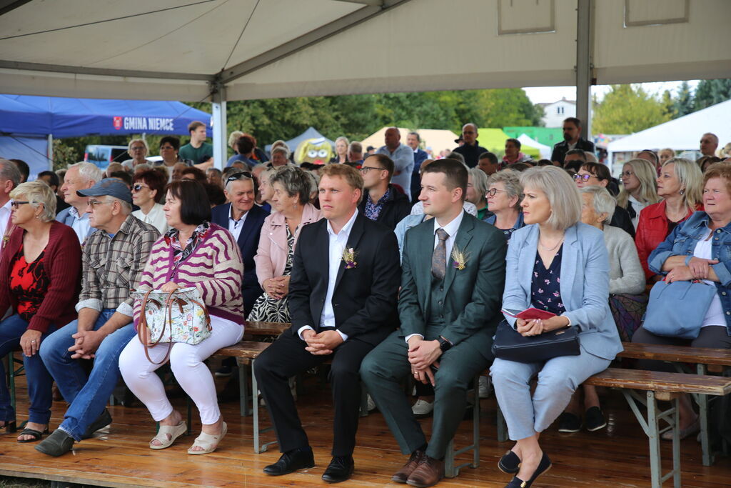 Dożynki Gminy Niemce 2025 - korowód wieńców
