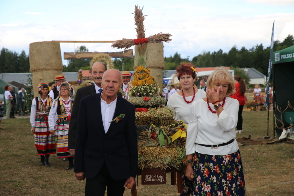 Dożynki Gminy Niemce 2025 - korowód wieńców