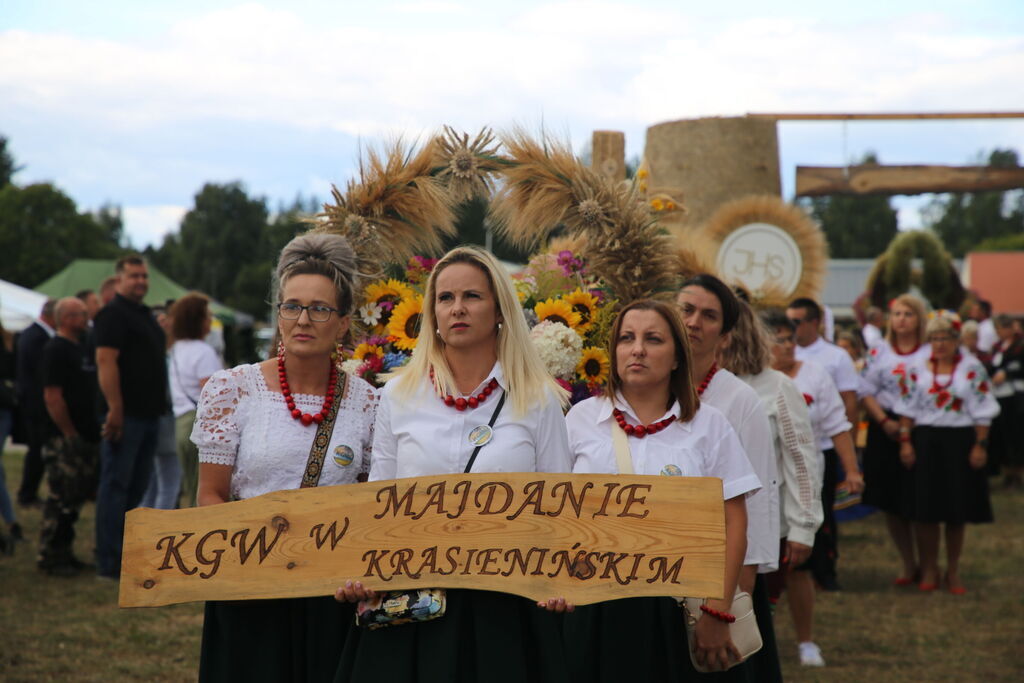 Dożynki Gminy Niemce 2025 - korowód wieńców