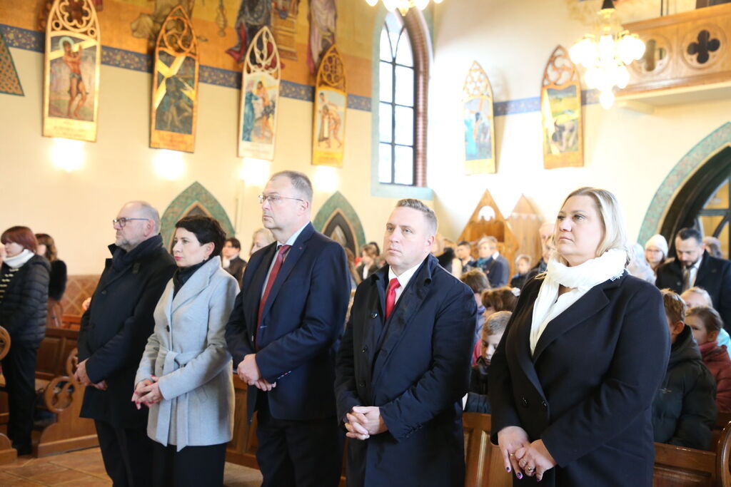 Otwarcie nowego budynku szkoły w Nasutowie
