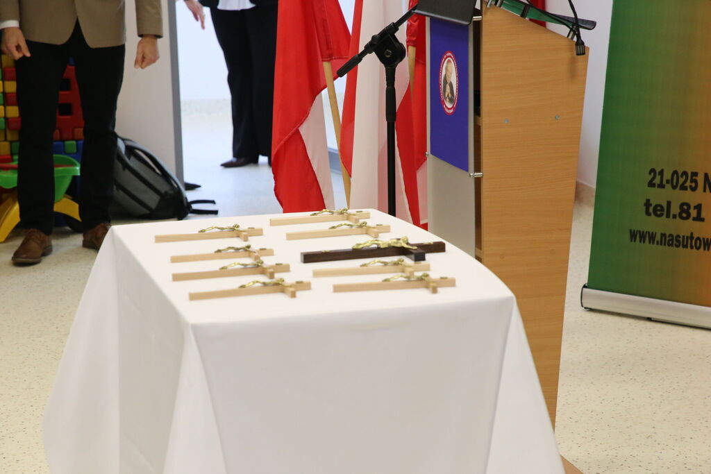 Otwarcie nowego budynku szkoły w Nasutowie