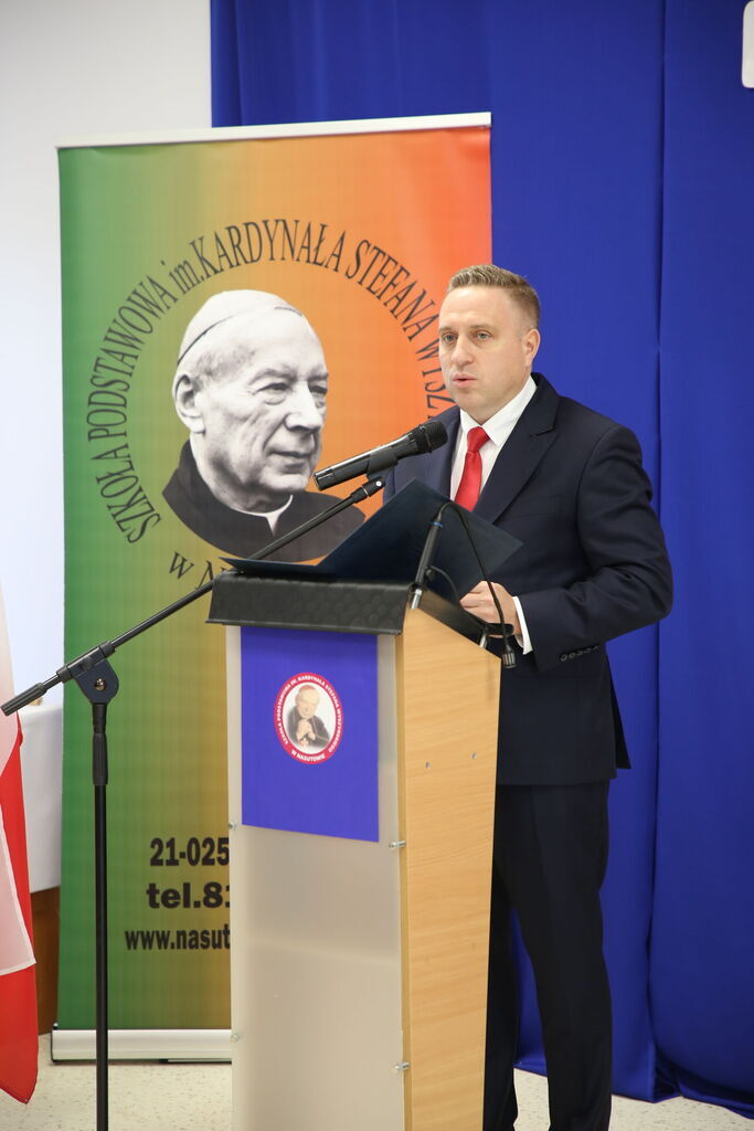 Otwarcie nowego budynku szkoły w Nasutowie