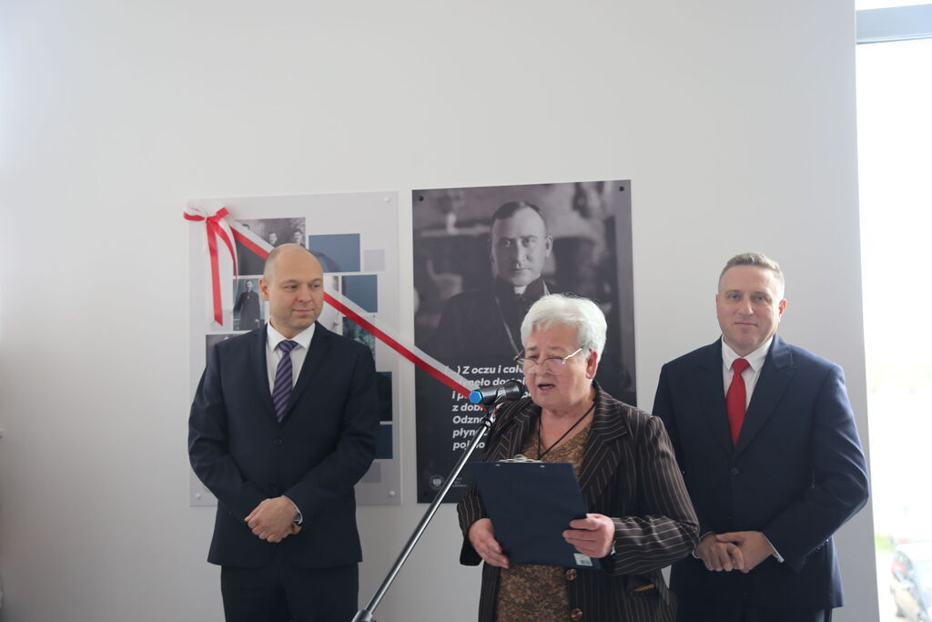 Otwarcie nowego budynku szkoły w Nasutowie