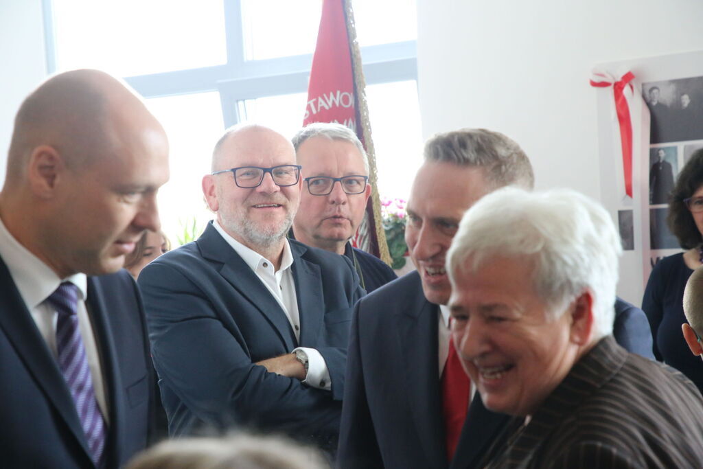 Otwarcie nowego budynku szkoły w Nasutowie