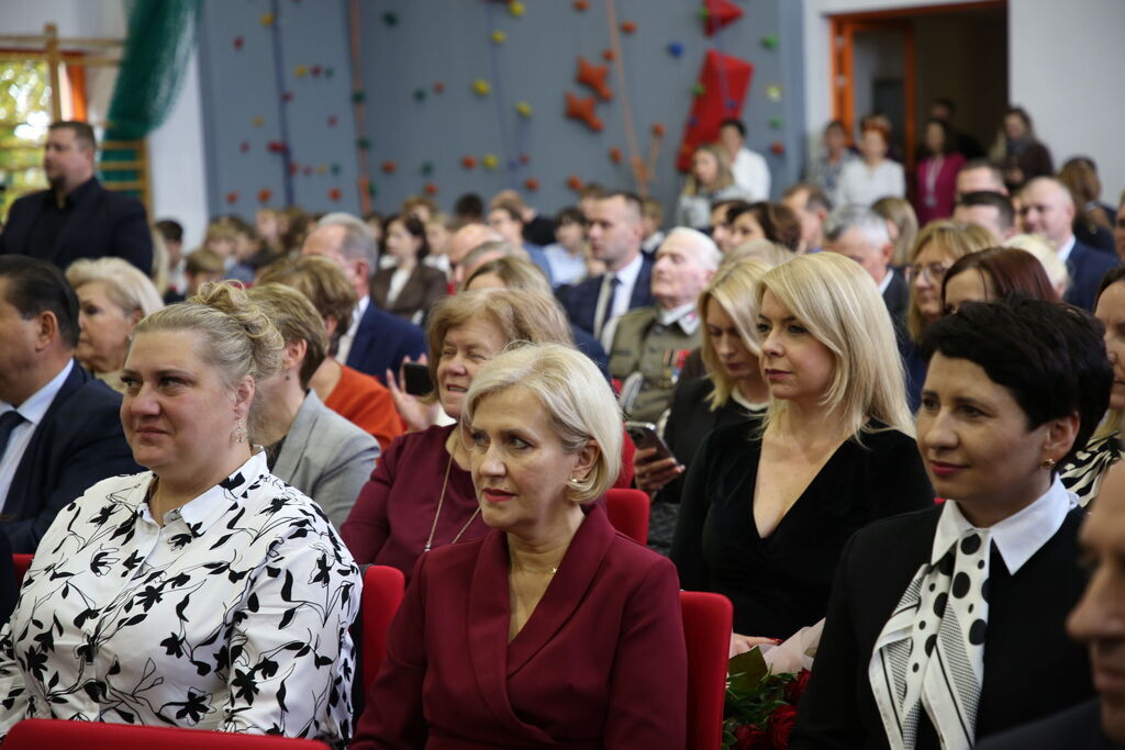 Otwarcie nowego budynku szkoły w Jakubowicach Konińskich
